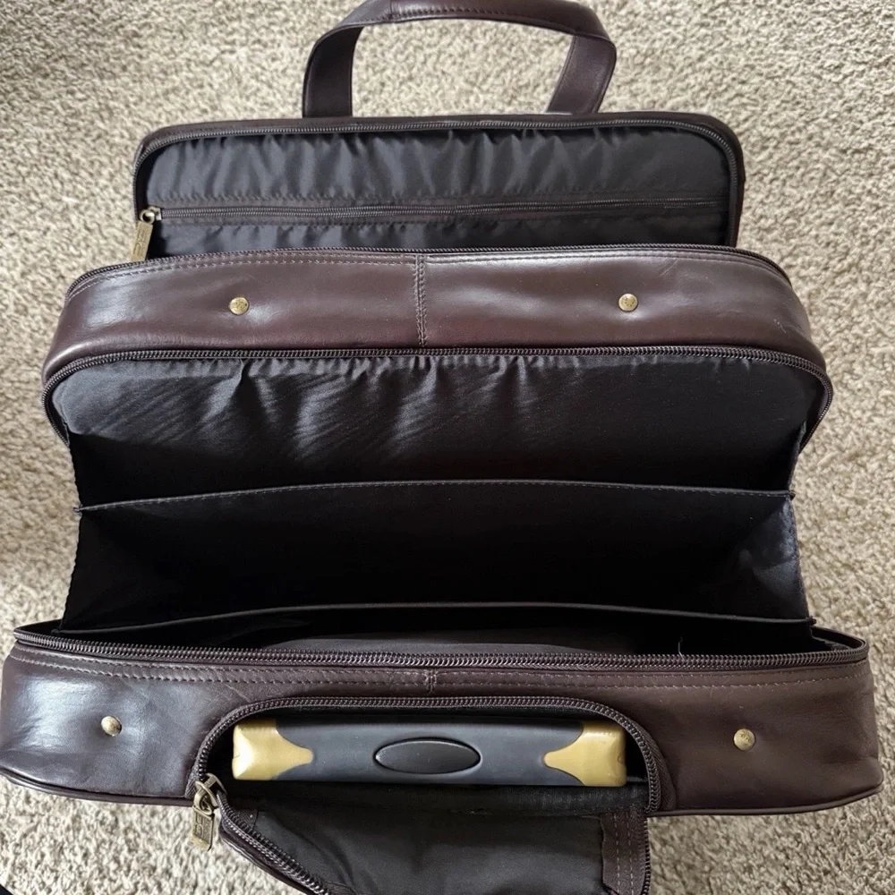 Claire Chase Jumbo Executive Computer Briefcase 100% Cowhide Leather‎ Color Cafe